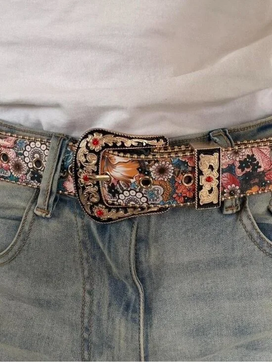 Cream Floral Tapestry Ornate Western Belt - Picture 3 of 3
